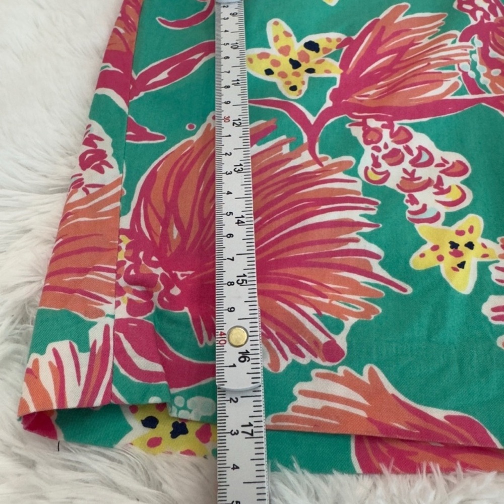 Lilly Pulitzer Lagoon Size 2 - Picture 2 of 8